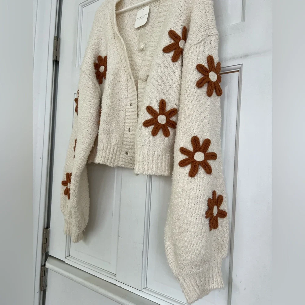 Altar’d State 3D Floral Cardigan NWT - Picture 6 of 11